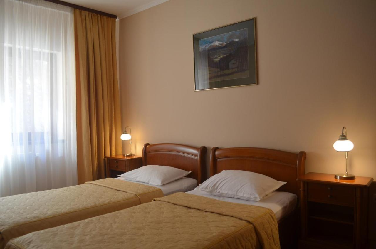 Pensiunea Magura Baia Mare Exterior photo